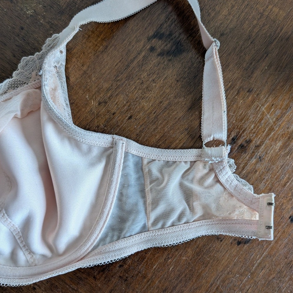 Charade 32I Beige Lace Pretty Adjustable Lightly Lined Bra - Picture 4 of 8